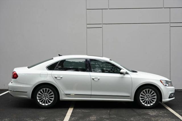 2016 Volkswagen Passat 1.8T SE