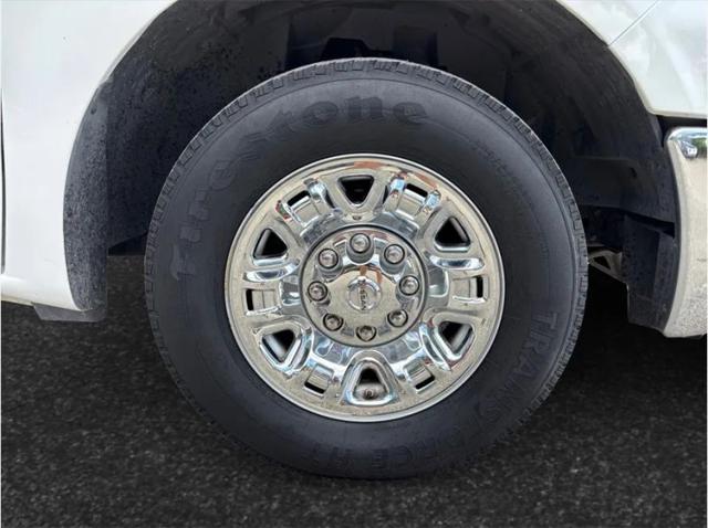 2016 Nissan 3500 SV V8