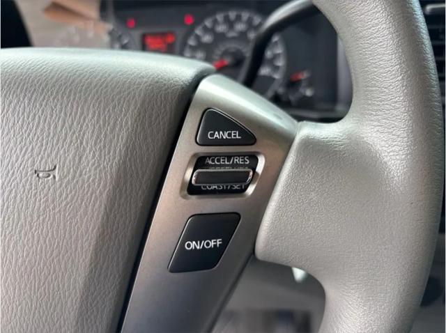 2016 Nissan 3500 SV V8