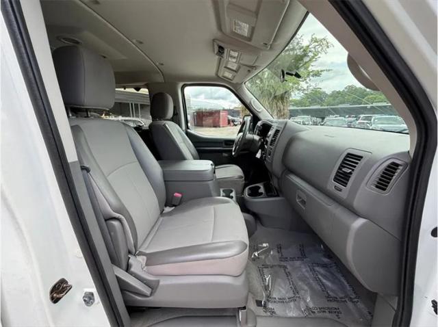 2016 Nissan 3500 SV V8