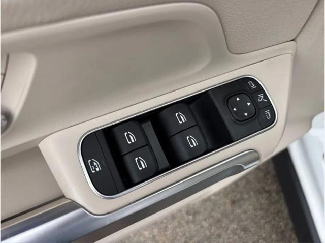 2022 Mercedes-Benz GLB 250