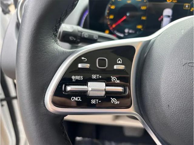 2022 Mercedes-Benz GLB 250