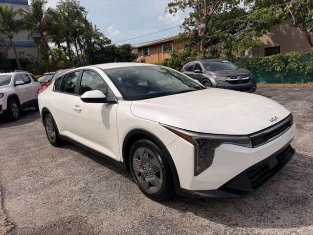 2025 Kia K4 LX