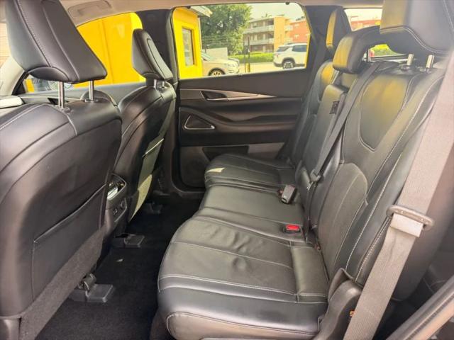 2023 INFINITI QX60 LUXE AWD