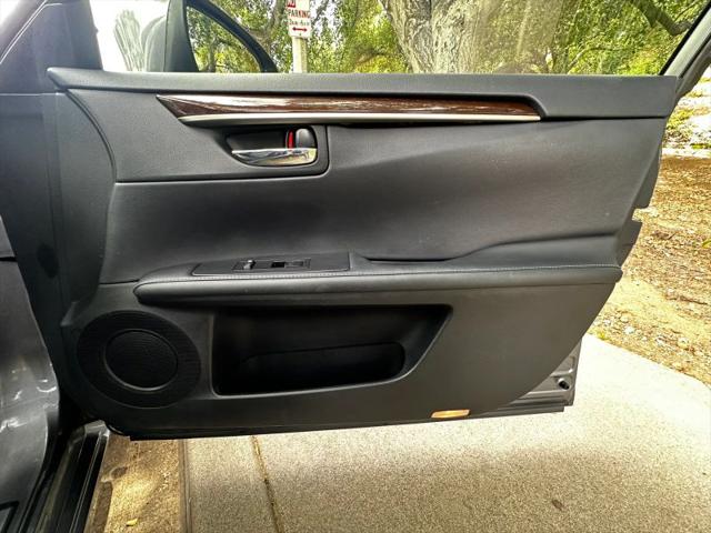 2015 Lexus ES 350 Crafted Line