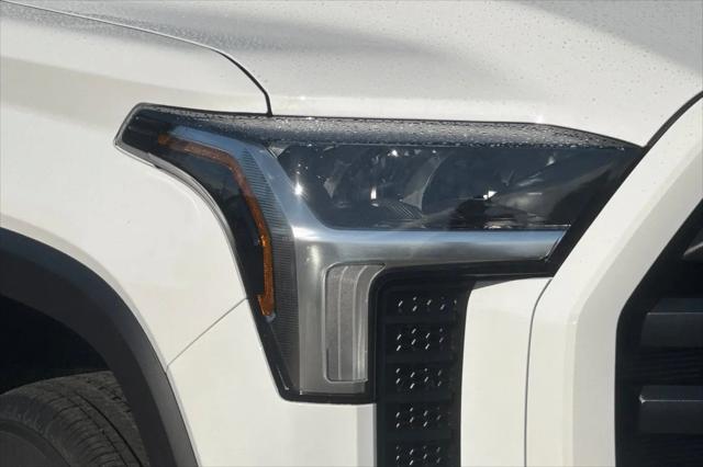 2026 Toyota Tundra SR5 CrewMax 5.5' Bed