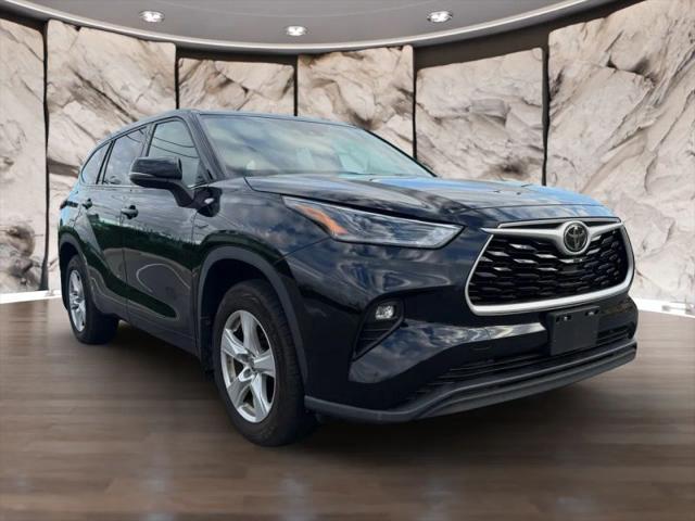 2021 Toyota Highlander LE