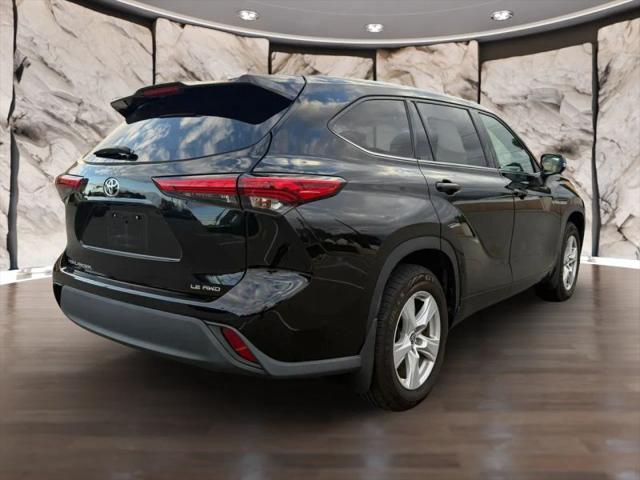 2021 Toyota Highlander LE