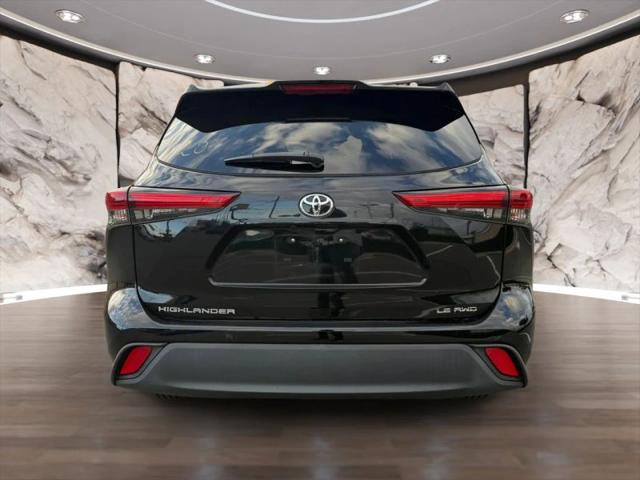 2021 Toyota Highlander LE
