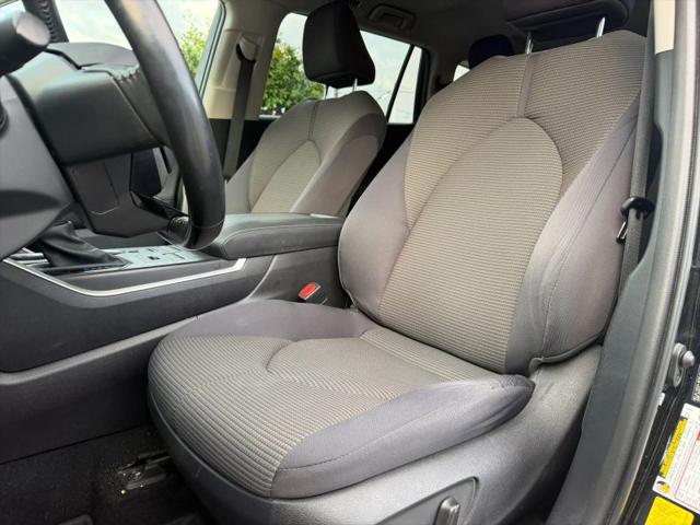 2021 Toyota Highlander LE