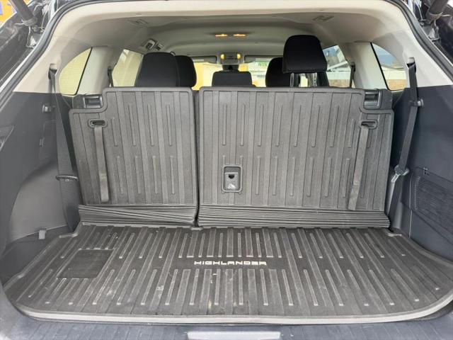 2021 Toyota Highlander LE