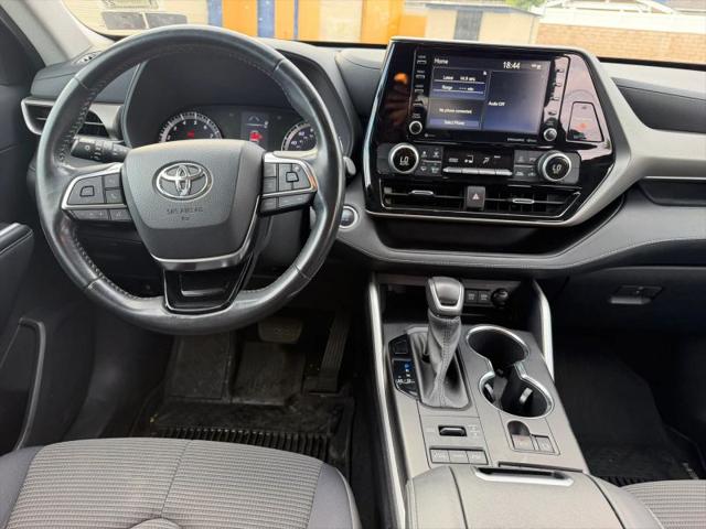 2021 Toyota Highlander LE