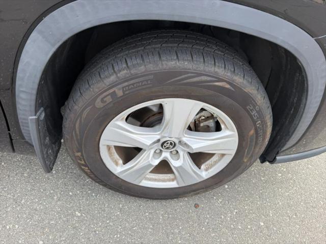 2021 Toyota Highlander LE