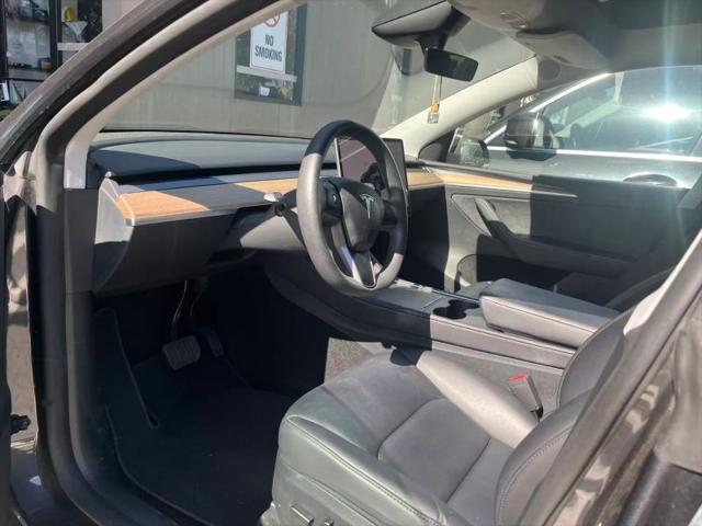 2024 Tesla Model Y Long Range Dual Motor All-Wheel Drive