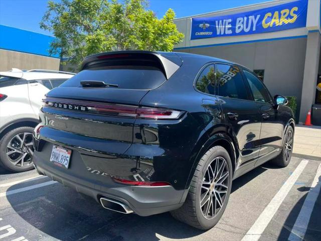 2024 Porsche Cayenne Base