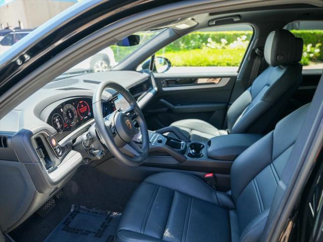 2024 Porsche Cayenne Base