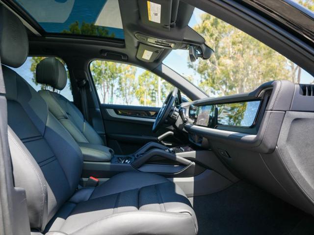 2024 Porsche Cayenne Base