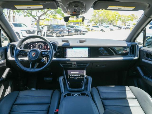 2024 Porsche Cayenne Base