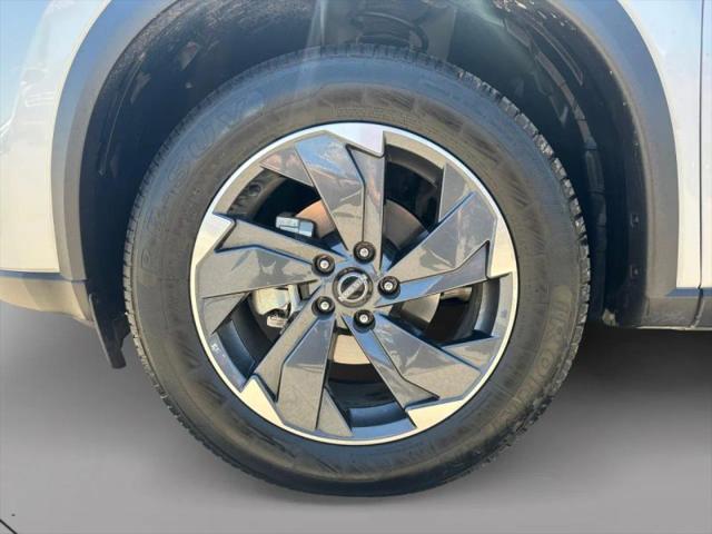 2025 Nissan Rogue SV FWD