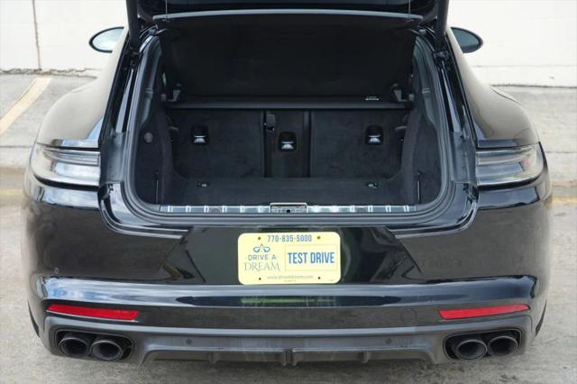 2023 Porsche Panamera Platinum Edition