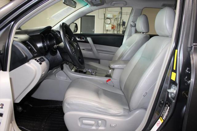 2011 Toyota Highlander Base V6