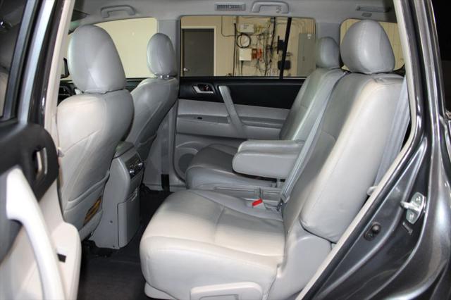 2011 Toyota Highlander Base V6