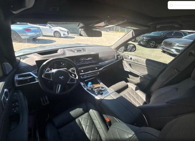 2025 BMW X5 M60i