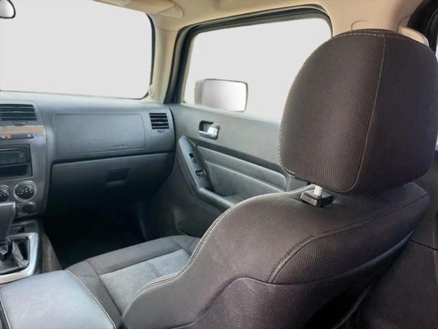 2009 HUMMER H3 Base
