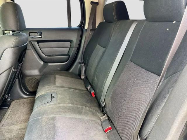 2009 HUMMER H3 Base