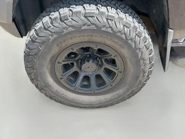 2009 HUMMER H3 Base