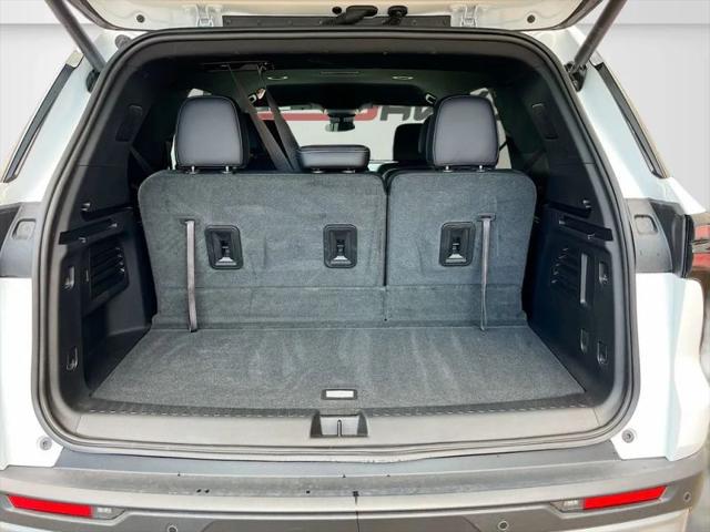 2025 Chevrolet Traverse FWD LT