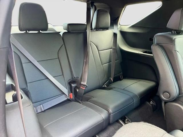 2025 Chevrolet Traverse FWD LT
