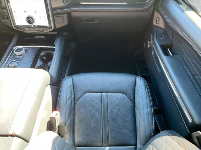 2024 Ford Expedition Platinum