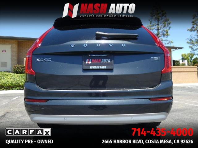 2022 Volvo XC90 T5 Momentum 7 Passenger