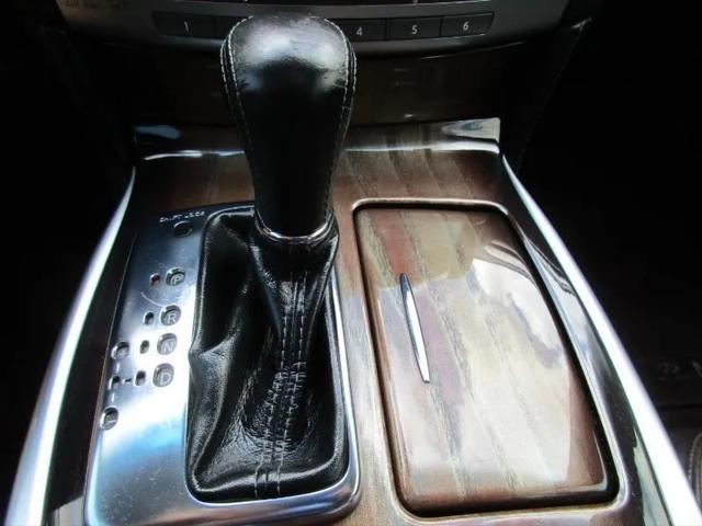 2012 INFINITI M37 M37