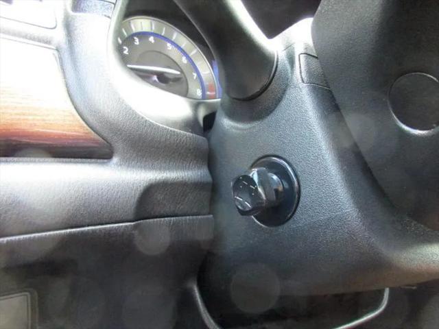 2012 INFINITI M37 M37
