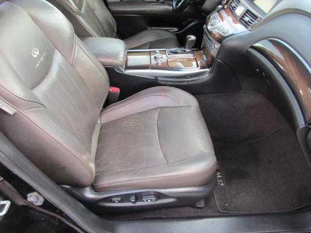 2012 INFINITI M37 M37