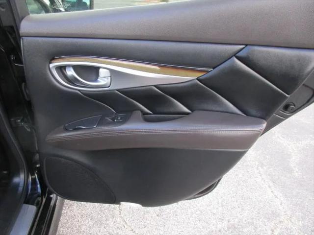 2012 INFINITI M37 M37