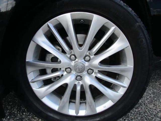 2012 INFINITI M37 M37