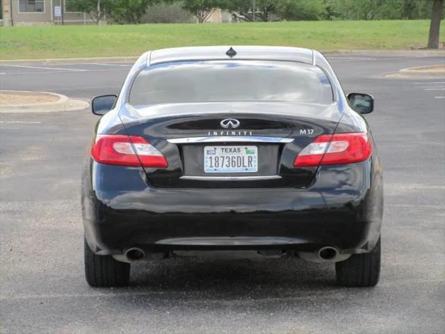 2012 INFINITI M37 M37