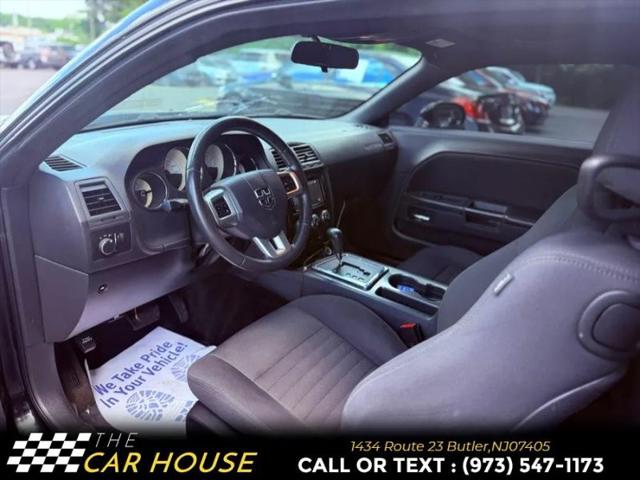 2014 Dodge Challenger SXT