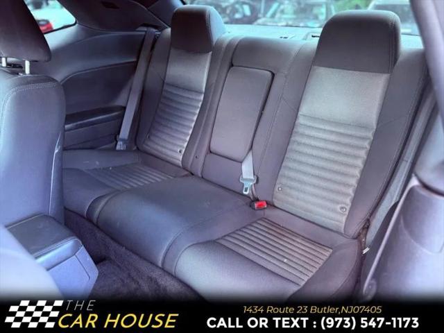 2014 Dodge Challenger SXT