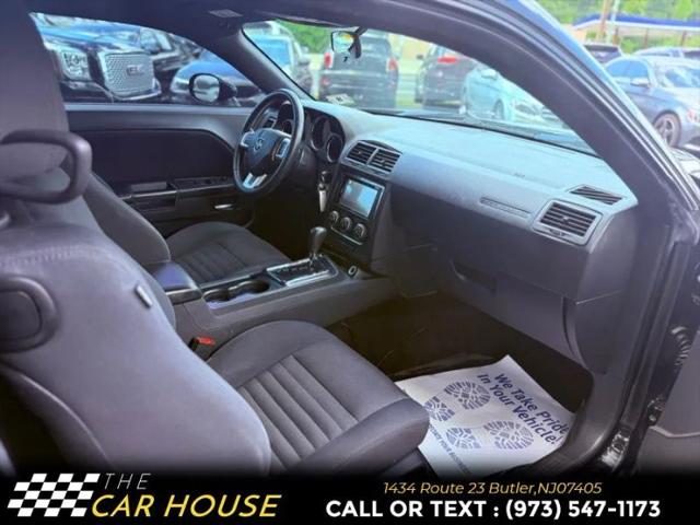 2014 Dodge Challenger SXT
