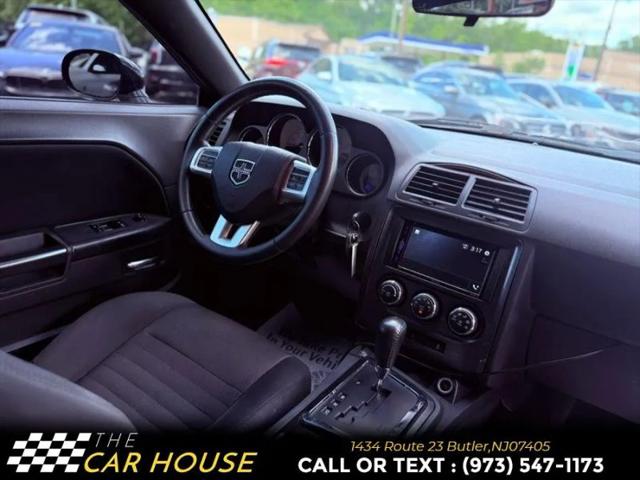 2014 Dodge Challenger SXT