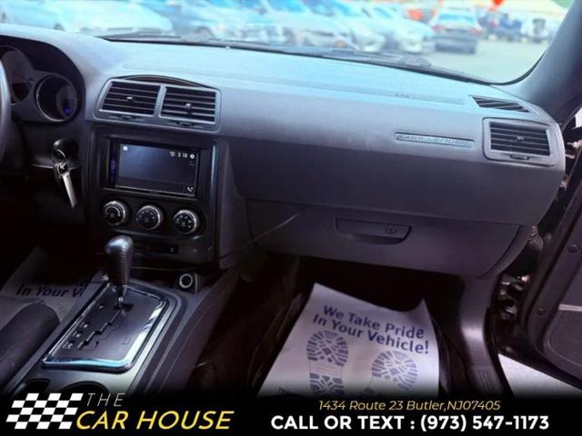 2014 Dodge Challenger SXT