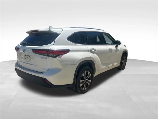 2021 Toyota Highlander Hybrid XLE