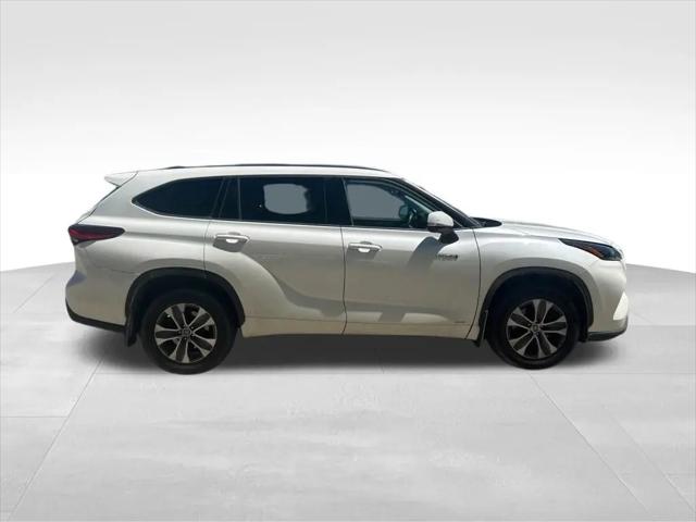 2021 Toyota Highlander Hybrid XLE