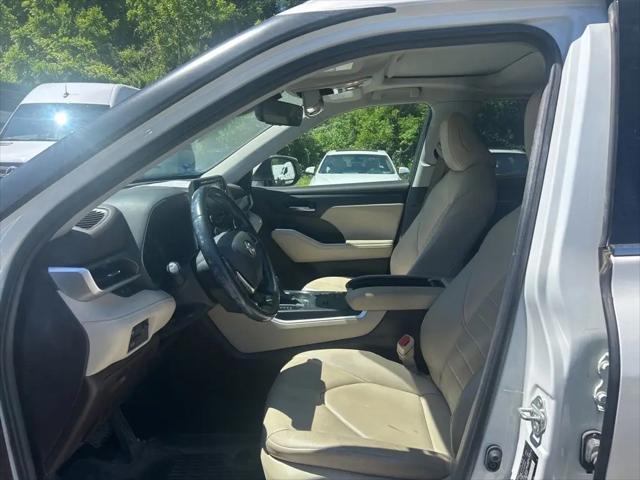 2021 Toyota Highlander Hybrid XLE