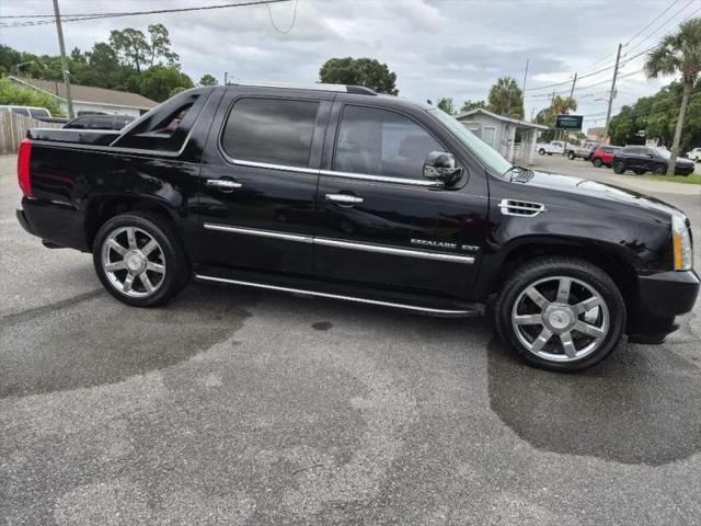 2011 Cadillac Escalade EXT Luxury
