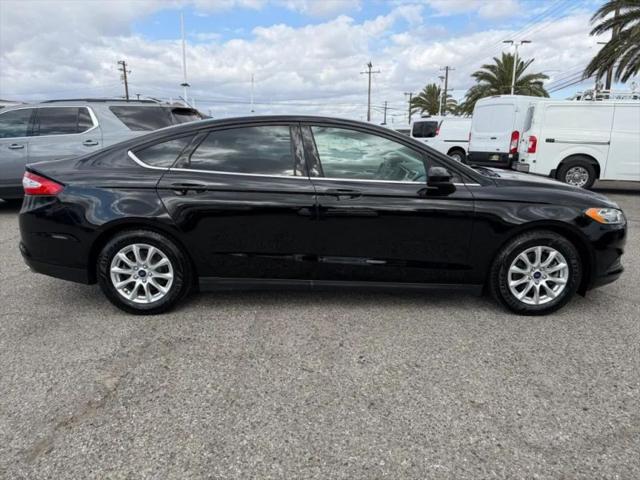 2016 Ford Fusion S